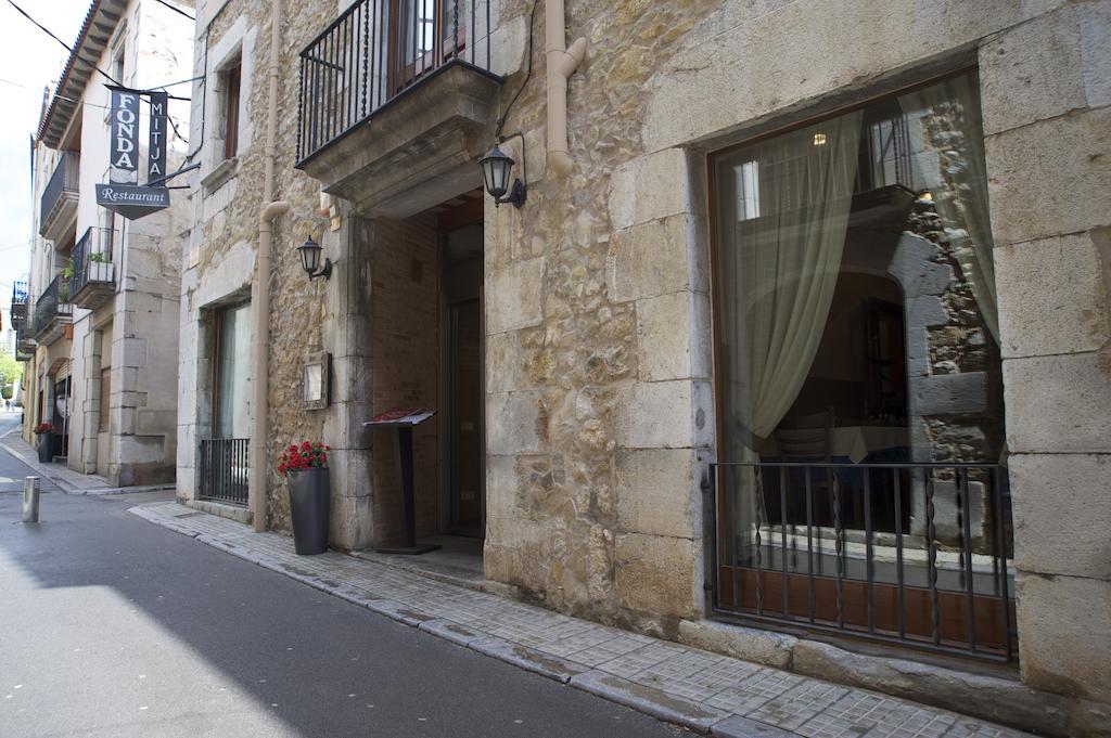 Fonda Mitja Hotel Torroella de Montgrí Kültér fotó