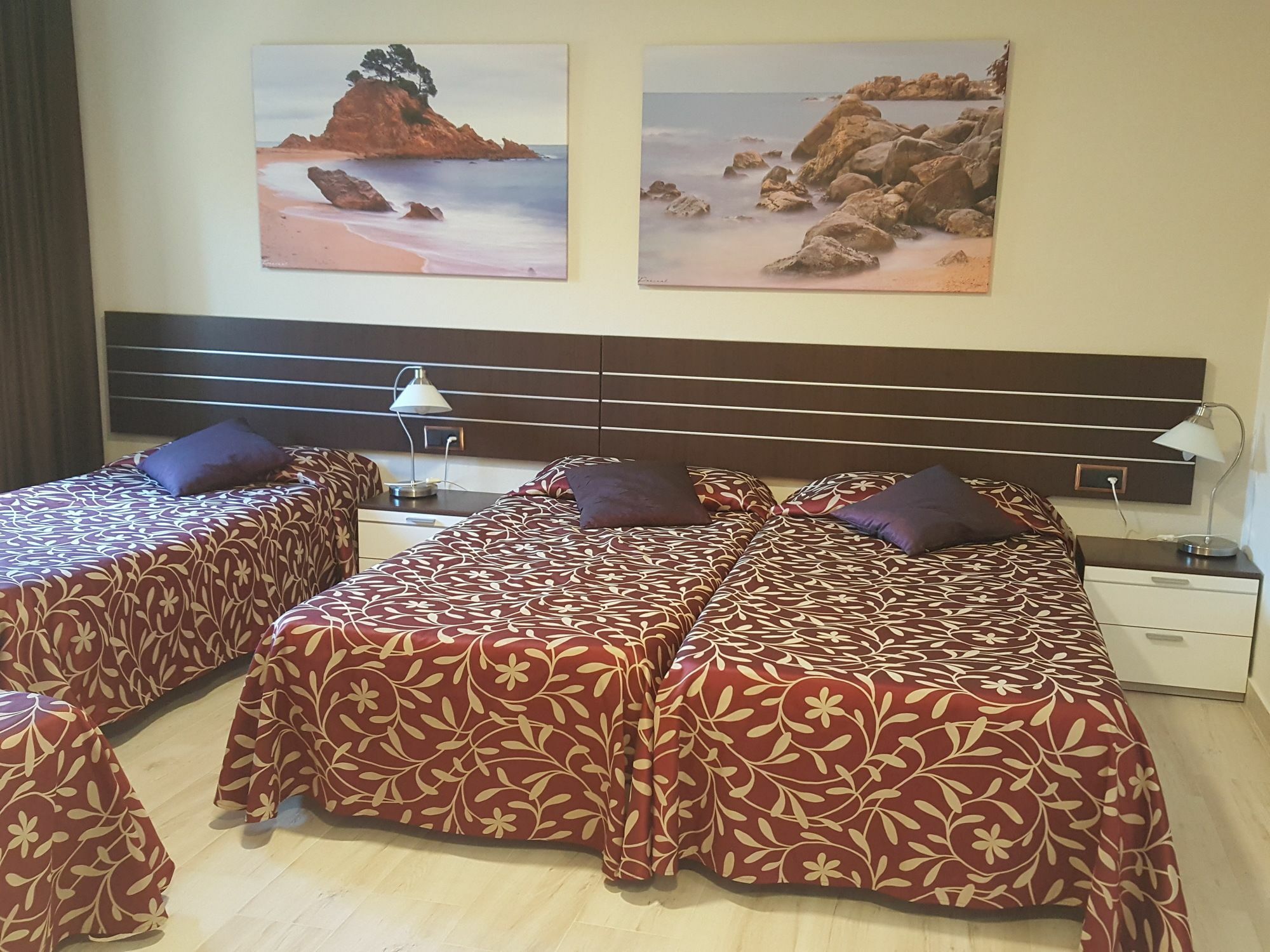 Fonda Mitja Hotel Torroella de Montgrí Kültér fotó
